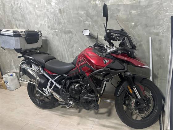 TRIUMPH TIGER 900 GT PRO TRIUMPH TIGER 900 GT PRO